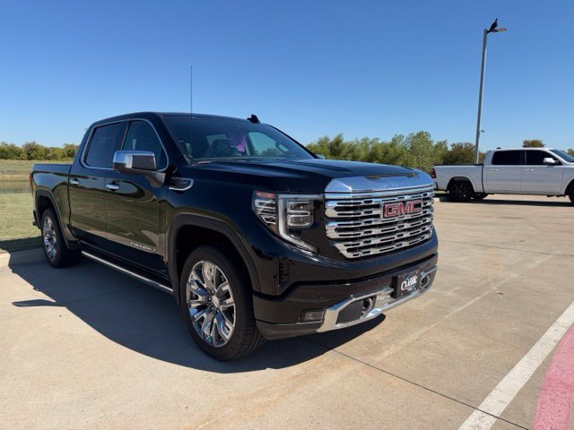 Used 2024 GMC Sierra 1500 Denali w/ Denali Reserve Package AWD/4WD image 1
