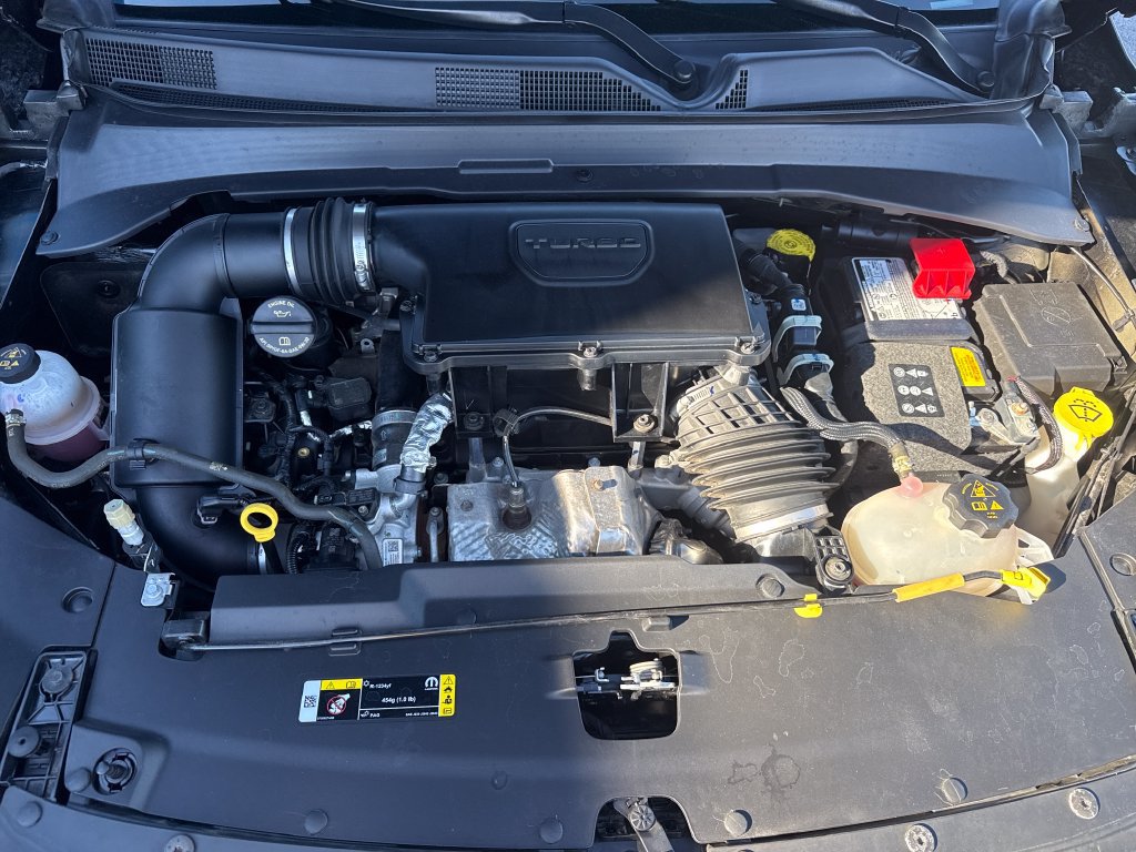 Used 2025 Jeep Compass Trailhawk AWD/4WD image 24