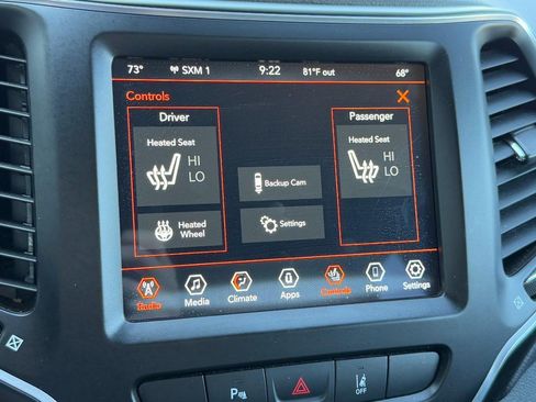 Used 2021 Jeep Cherokee Latitude Lux w/ Comfort/Convenience Group FWD image 23