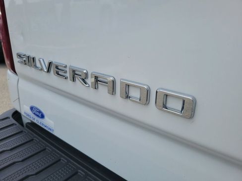 Used 2025 Chevrolet Silverado 2500 LT w/ Convenience Package AWD/4WD image 9