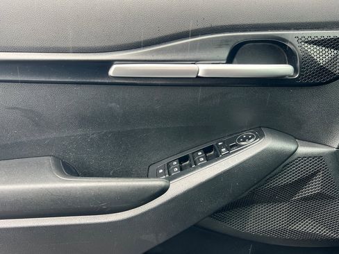 Certified 2021 Kia Seltos LX image 11