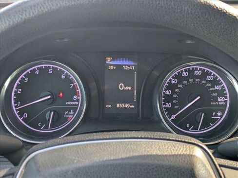 Used 2019 Toyota Camry LE image 8