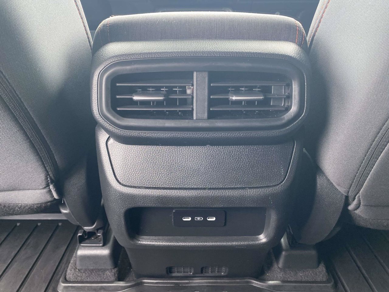 Used 2025 Honda Pilot Sport image 22