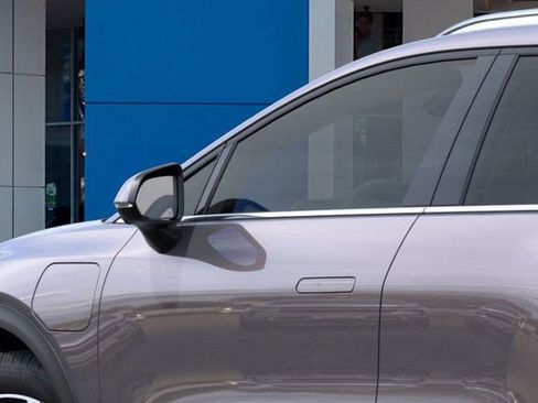 New 2026 Chevrolet Equinox EV LT image 12