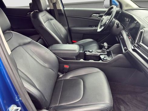 Used 2023 Kia Sportage EX image 9