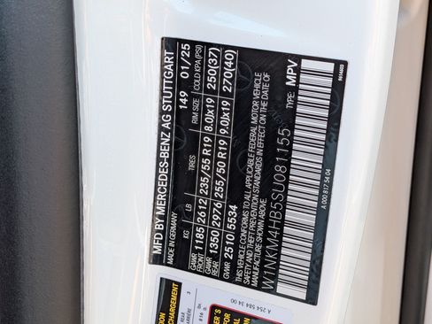 Certified 2025 Mercedes-Benz GLC 300 4MATIC w/ AMG Line image 35