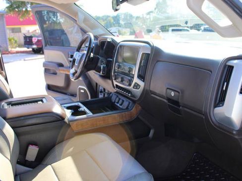 Used 2016 GMC Sierra 2500 SLT w/ Duramax Plus Package image 27