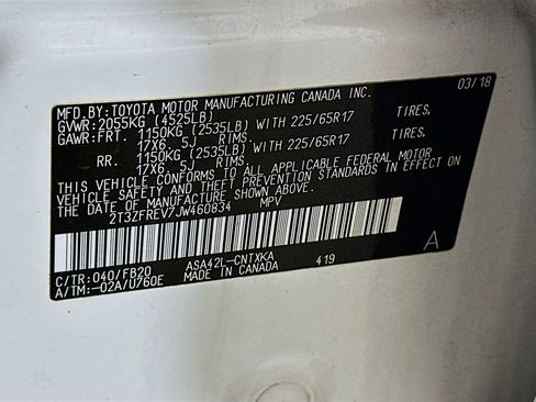 Used 2018 Toyota RAV4 LE FWD image 12