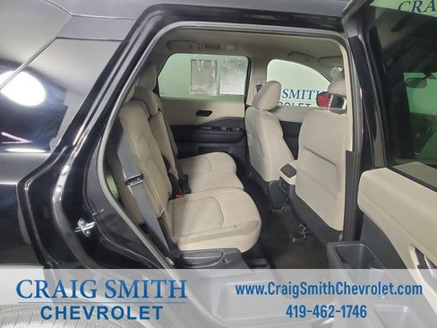 Used 2025 Nissan Pathfinder SV FWD image 16