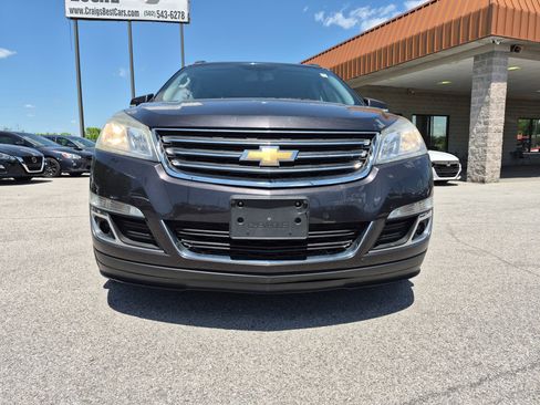 Used 2016 Chevrolet Traverse LT w/ Style and Technology Package FWD image 8