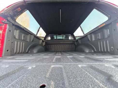 Used 2017 Ford F150 Platinum w/ Equipment Group 701A Luxury image 32