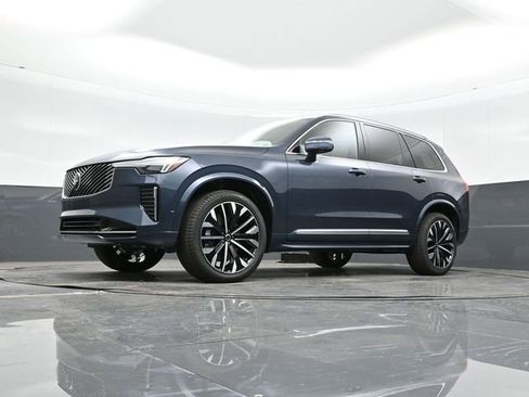 New 2026 Volvo XC90 B6 Plus w/ Protection Package Premier image 34