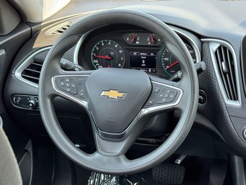 Used 2024 Chevrolet Malibu LT FWD image 28