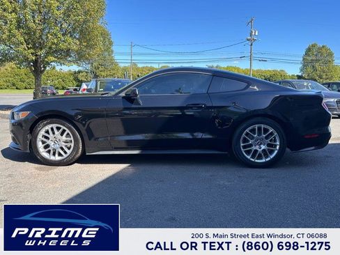 Used 2017 Ford Mustang Coupe RWD image 4
