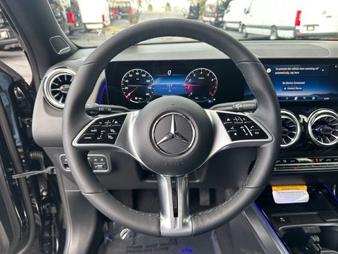 New 2026 Mercedes-Benz GLB 250 image 26