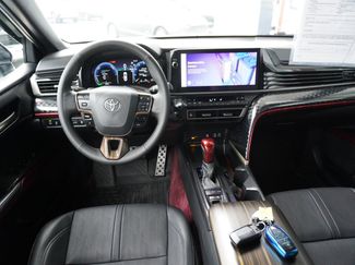 Used 2025 Toyota Camry XSE video 2