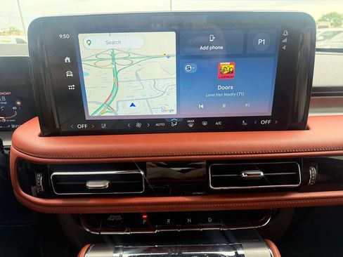 Used 2025 Lincoln Aviator Reserve w/ Equipment Group 201A AWD/4WD image 24