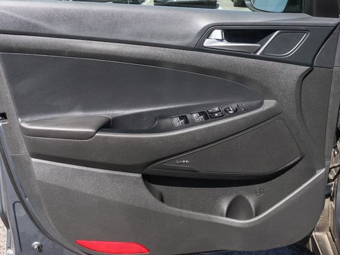 Used 2020 Hyundai Tucson Limited w/ Cargo Package image 21