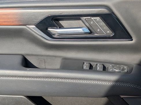 Certified 2025 GMC Yukon Denali AWD/4WD image 23