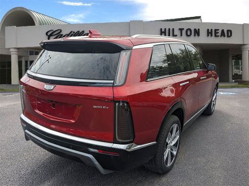 New 2026 Cadillac Vistiq Luxury w/ LPO, Floor Liner Package image 6