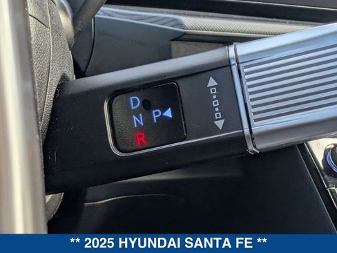 Used 2025 Hyundai Santa Fe SEL image 31