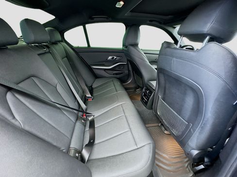 Used 2021 BMW 330i Sedan w/ Driving Assistance Package RWD image 19