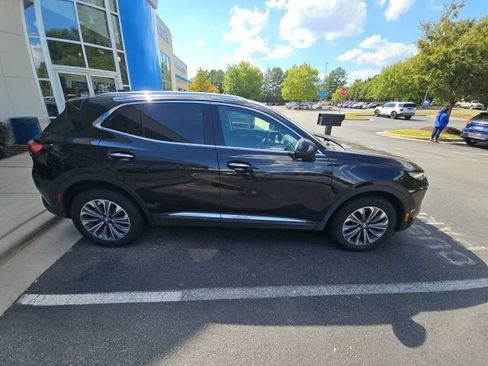 Used 2024 Buick Envision Preferred AWD/4WD image 10