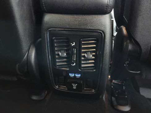 Used 2021 Jeep Grand Cherokee Limited w/ Premium Lighting Group image 24