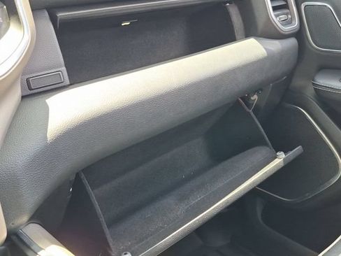 Used 2019 RAM 1500 Laramie AWD/4WD image 19