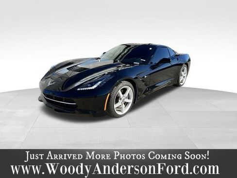 Used 2015 Chevrolet Corvette Stingray Coupe image 1