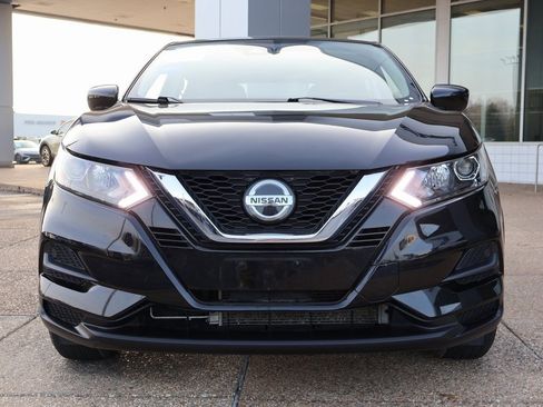 Used 2022 Nissan Rogue Sport S image 8