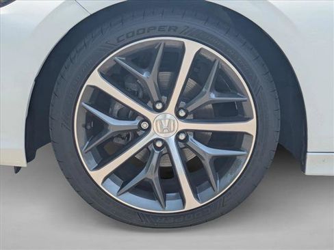 Certified 2022 Honda Civic Touring image 25