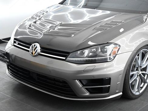 Used 2017 Volkswagen Golf R 4-Door AWD/4WD image 7