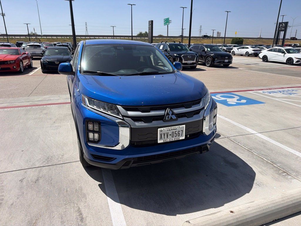 Used 2026 Mitsubishi Outlander Sport AWD image 3