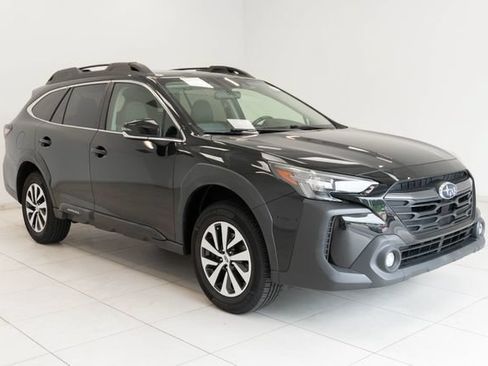 Used 2024 Subaru Outback Premium AWD/4WD image 7