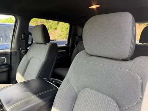 Used 2019 RAM 1500 Big Horn AWD/4WD image 11