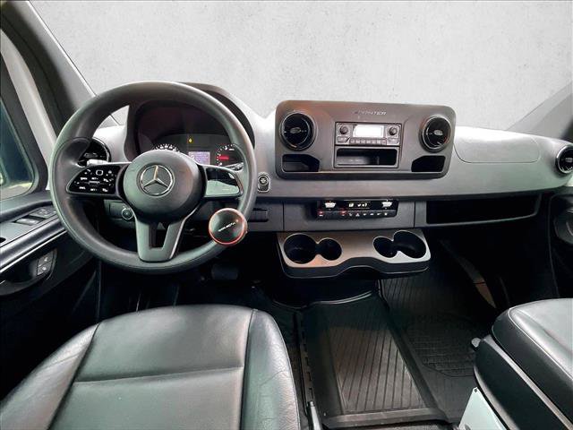 Used 2022 Mercedes-Benz Sprinter 2500 image 10