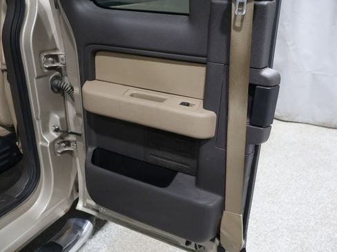 Used 2010 Ford F150 XLT image 19