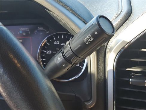 Used 2022 Ford F450 Lariat w/ Camper Package image 15