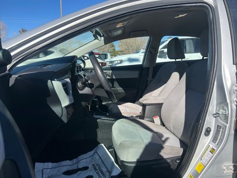 Used 2015 Toyota Corolla L image 12