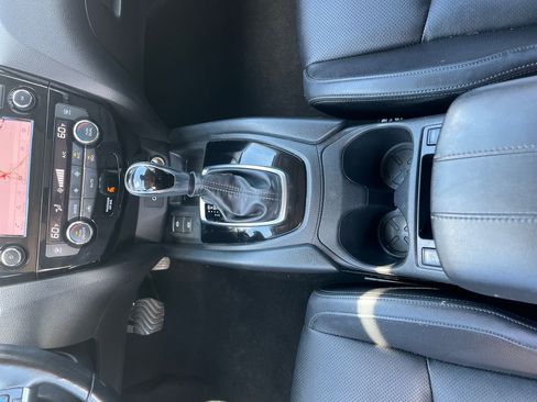 Used 2021 Nissan Rogue Sport SL w/ Premium Package FWD image 27