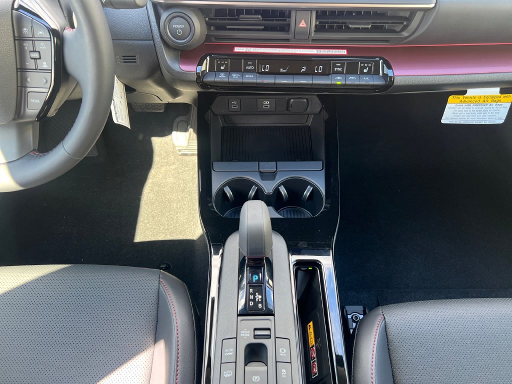 New 2027 Toyota Prius Plug-In Hybrid FWD image 16