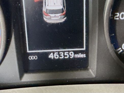 Used 2017 Toyota RAV4 LE image 16