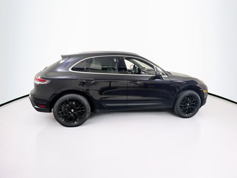 Used 2023 Porsche Macan AWD/4WD image 4