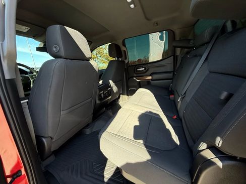 Used 2021 Chevrolet Silverado 1500 LT Trail Boss AWD/4WD image 13
