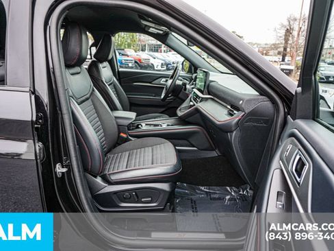 Used 2025 Ford Explorer ST-Line AWD/4WD image 24