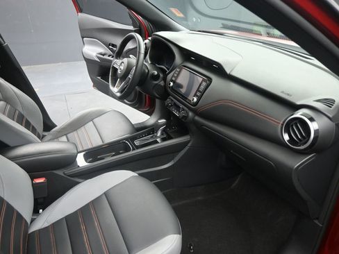 Used 2023 Nissan Kicks SR w/ SR Premium Package image 19