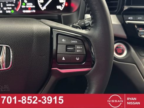 Used 2025 Honda Odyssey EX-L image 13