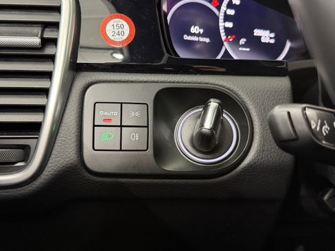 Certified 2023 Porsche Cayenne AWD/4WD image 49