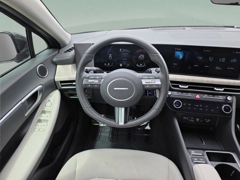 Used 2025 Hyundai Sonata SEL image 11